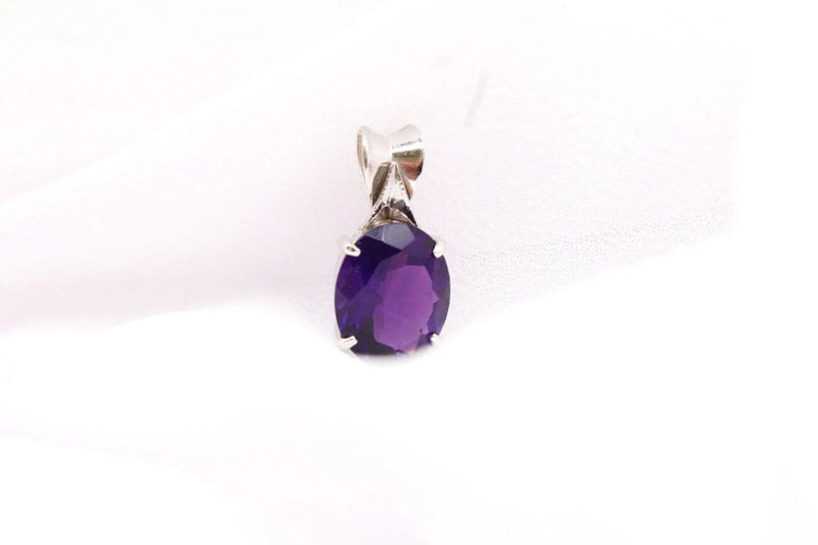 Pendentif Pendentif en or blanc 750 serti d’améthyste 58 Facettes 250259