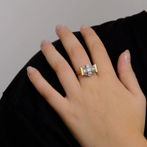 Bague 59 Bague Tank 1940 - Bague en or jaune et platine avec diamants 58 Facettes