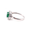 Bague 56 Bague marguerite en or blanc avec émeraude et diamants 58 Facettes