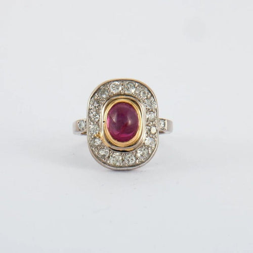 Bague 56 Bague rubis cabochon et diamants en or jaune et or blanc 750 58 Facettes