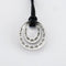 Pendentif Pendentif en or blanc 18 carats et diamants baguette 58 Facettes