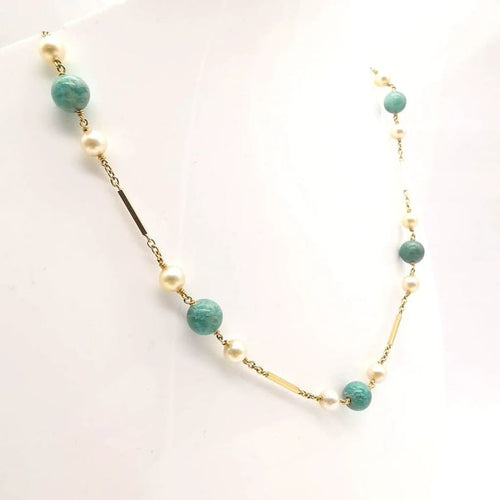 Collier Collier en or jaune 18 carats et perles de culture 58 Facettes