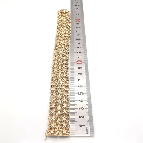 7b339a15-022d-4bf2-df1f-3ab7be9c7100