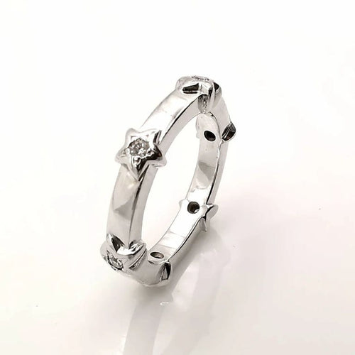 Bague 52 Bague en or blanc 18 carats sertie de diamants 58 Facettes