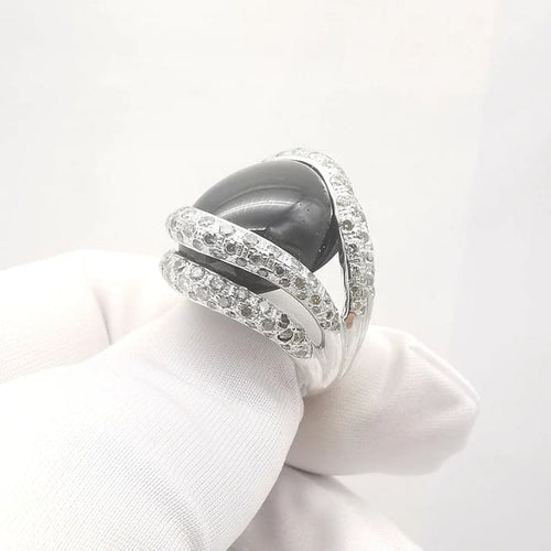 Bague 54 Bague en or blanc 18 carats avec onyx et diamants 58 Facettes