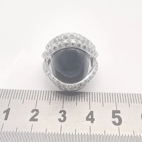 Bague 54 Bague en or blanc 18 carats avec onyx et diamants 58 Facettes