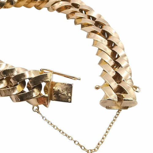 fa3abf40-1487-4de4-7b8c-073f7e328e00