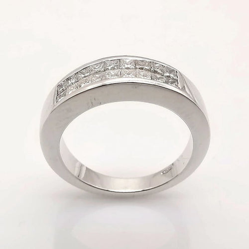 Bague 50 Alliance demi-tour en or blanc 18 carats et diamants 58 Facettes