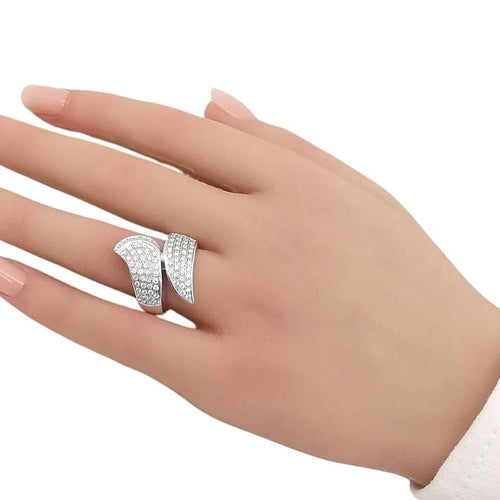Bague 55 Bague en or blanc 18 carats pavée de diamants 58 Facettes