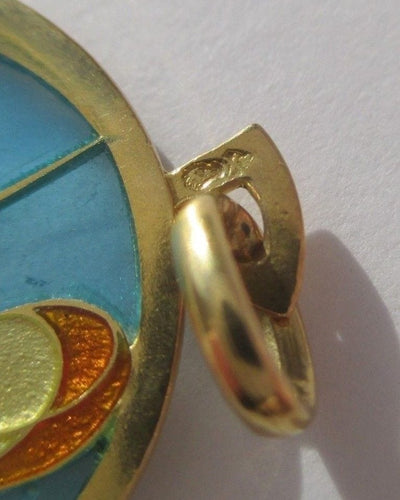 Pendentif Cartier - Pendentif Sagittaire en or jaune et émail plique-à-jour 58 Facettes