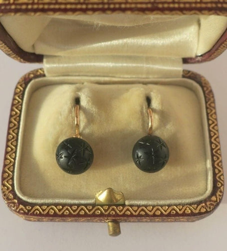 Boucles d'oreilles Boucles d’oreilles dormeuses étoilées en or rose 18 carats 58 Facettes