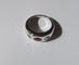 Bague 57 Bague jonc en or blanc, rubis et péridots 58 Facettes