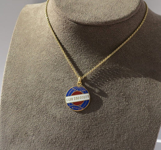 Pendentif New York Life Insurance Company - Pendentif globe terrestre ancien en or jaune émaillé 58 Facettes