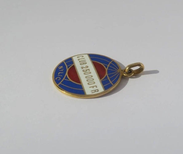 Pendentif New York Life Insurance Company - Pendentif globe terrestre ancien en or jaune émaillé 58 Facettes