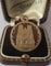 Pendentif Pendentif médaille commémoratif Cathédrale de Reims en or jaune 18 carats 58 Facettes
