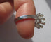 Bague 51 Bague marguerite fleur en or blanc 18 carats et platine avec diamants 58 Facettes