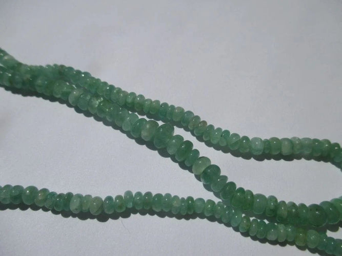 Collier Collier de perles d’émeraudes naturelles avec fermoir en or rose 18 carats 58 Facettes