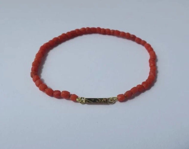 Bracelet Bracelet régional XIXe en corail et or rose 58 Facettes