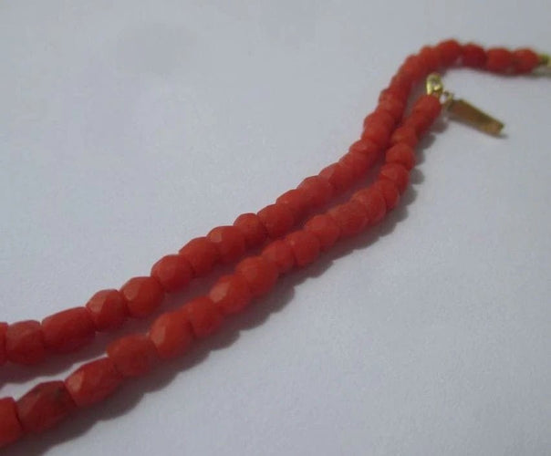 Bracelet Bracelet régional XIXe en corail et or rose 58 Facettes