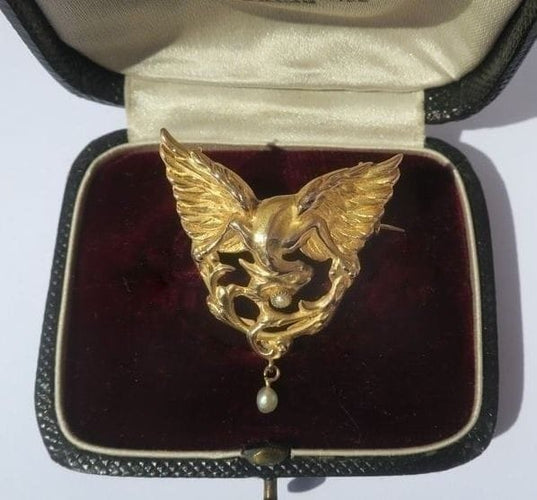 Pendentif Broche-pendentif chimère 1900 en or jaune et perles 58 Facettes