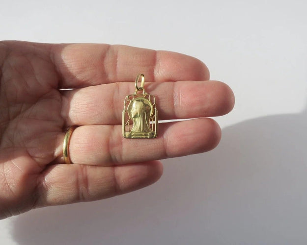 Pendentif Médaille Art déco - Pendentif Vierge Marie en or jaune 58 Facettes
