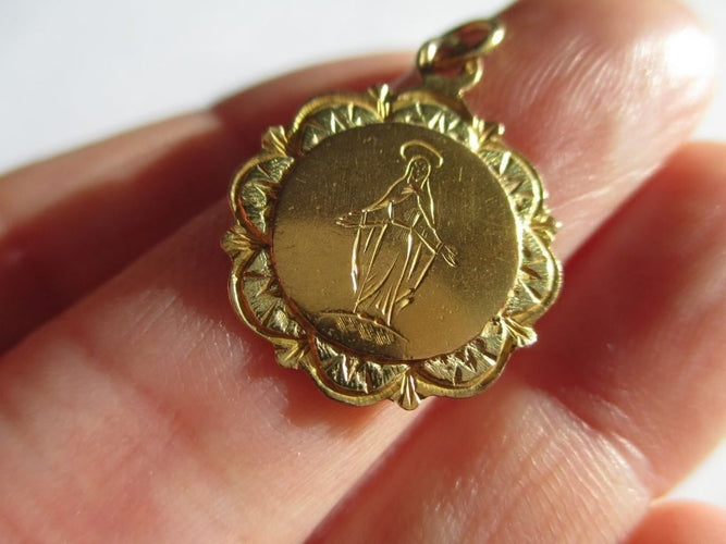 b474b6c1-ea33-42f8-c977-ed84c4b27100