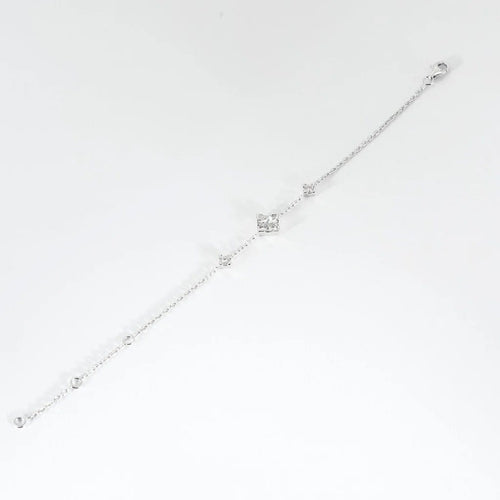 Bracelet Bracelet 3 motifs en or blanc 18K et diamants taille princesse 58 Facettes