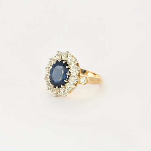 Bague 52 Bague pompadour saphir 3,33 carats et diamants en or jaune et platine 58 Facettes