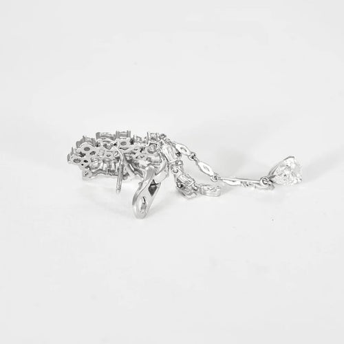Boucles d'oreilles Boucles d'oreilles pendantes en or blanc 18 carats et diamants 58 Facettes