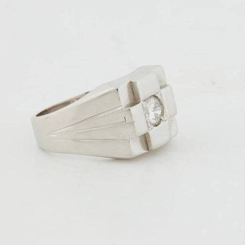 Bague 55 Chevalière en or blanc 18 carats sertie d’un diamant 0,30 ct 58 Facettes RÉF 8077/11