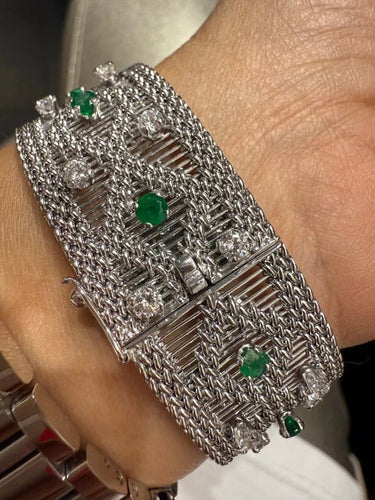 Bracelet Bracelet vintage en or blanc 18 carats serti de diamants et émeraudes 58 Facettes 1.0000651/3