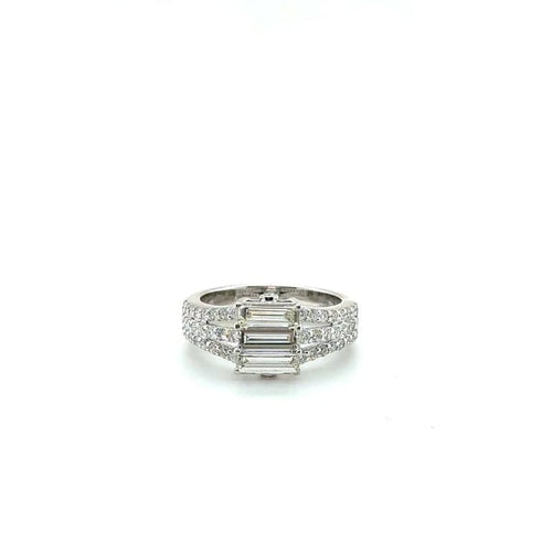Bague 54 Bague en or blanc 18 carats sertie de diamants baguette 58 Facettes 1.0000666/1
