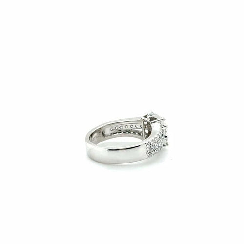 Bague 54 Bague en or blanc 18 carats sertie de diamants baguette 58 Facettes 1.0000666/1
