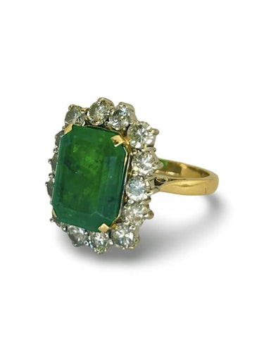 Bague 52 Bague en or jaune 18K avec émeraude 6,80 ct et diamants 58 Facettes 00021101