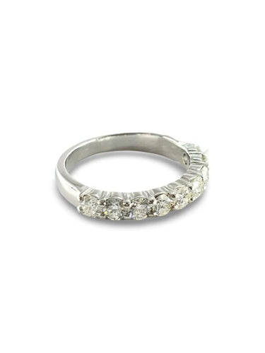 Bague 51 Demi-alliance - Bague en or blanc 18K et diamants 58 Facettes