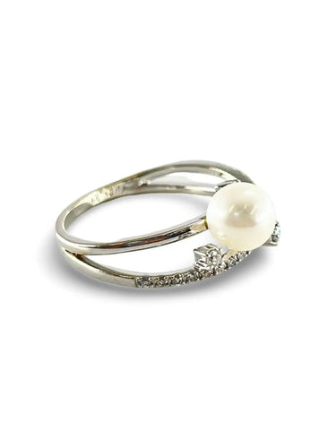 Bague 54 Bague en or blanc 18K avec perle et diamants 58 Facettes