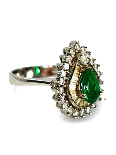 Bague 53.5 Bague émeraude 1,2 ct en or blanc et diamants 58 Facettes 1240