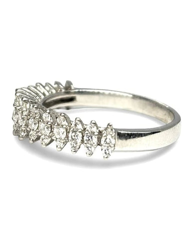 Bague 52 Demi-alliance - Bague en or blanc 18K et diamants 0,40 ct 58 Facettes 1330