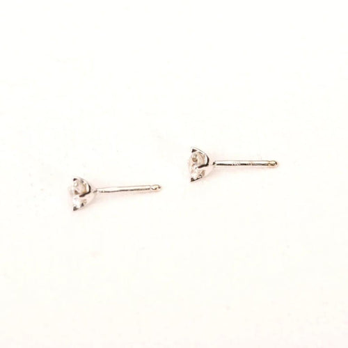 Boucles d'oreilles Boucles d'oreilles puces en or blanc 18K et diamants 58 Facettes