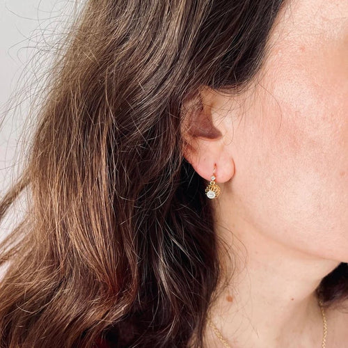 Boucles d'oreilles Boucles d'oreilles dormeuses en or jaune et or blanc avec diamants 58 Facettes