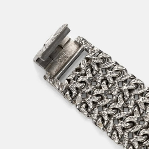 1437c8cd-e010-4176-bb22-6fe5487cc600