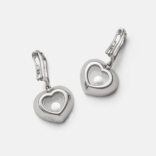Boucles d'oreilles Chopard Happy Diamonds - Boucles d'oreilles cœur en or blanc et diamants 58 Facettes