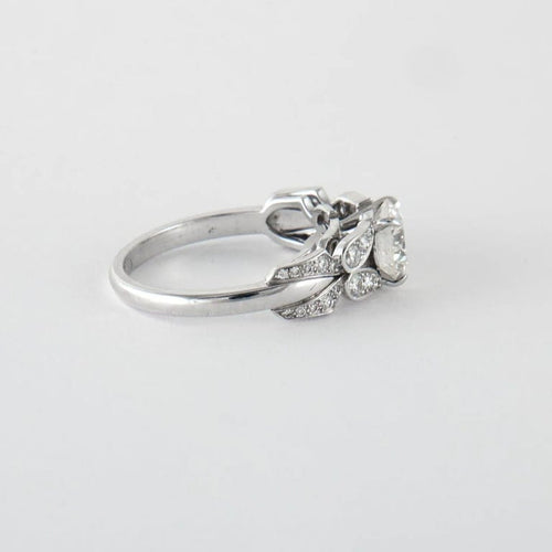 Bague 54 Bague papillon en or gris et diamants 58 Facettes