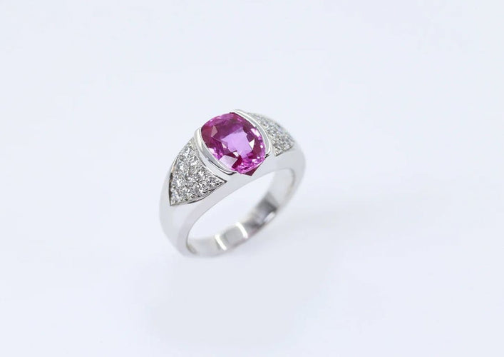 Bague 53 Bague en or gris 18K avec saphir rose et diamants 58 Facettes