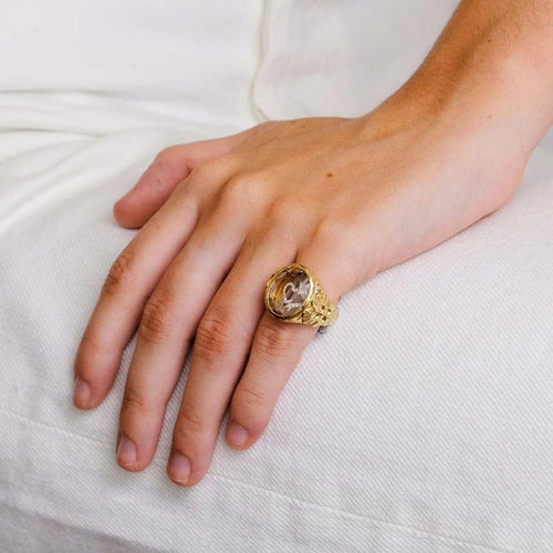Bague 48 Bague chevalière cœur en or jaune 18K avec morganite et diamants 58 Facettes 2.569