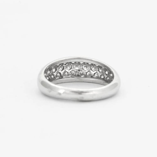 Bague 52 Bague en or blanc 18k pavée de diamants 0,95 ct 58 Facettes 002.203