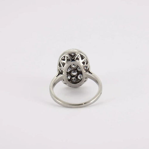 Bague 55 Bague ovale pavée de diamants en or gris 18K 58 Facettes