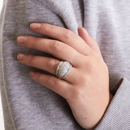 Bague 54 Bague jonc pavée de diamants en or gris 18K 58 Facettes 1