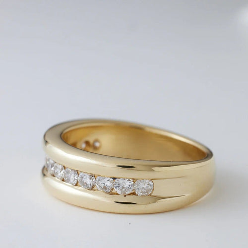 Bague 52 Demi-alliance - Bague en or jaune 18k et diamants 58 Facettes