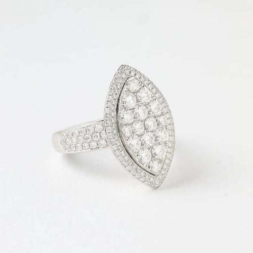 Bague 54 Bague marquise de fiançailles en or gris 18K et diamants 58 Facettes